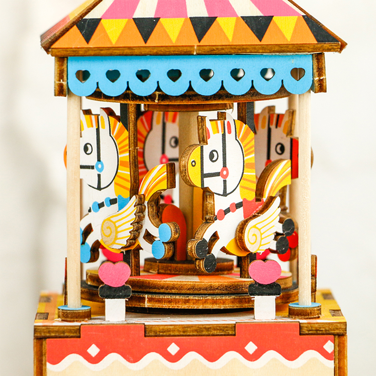 Деревянный конструктор Robotime музыкальная шкатулка Merry-Go-Round